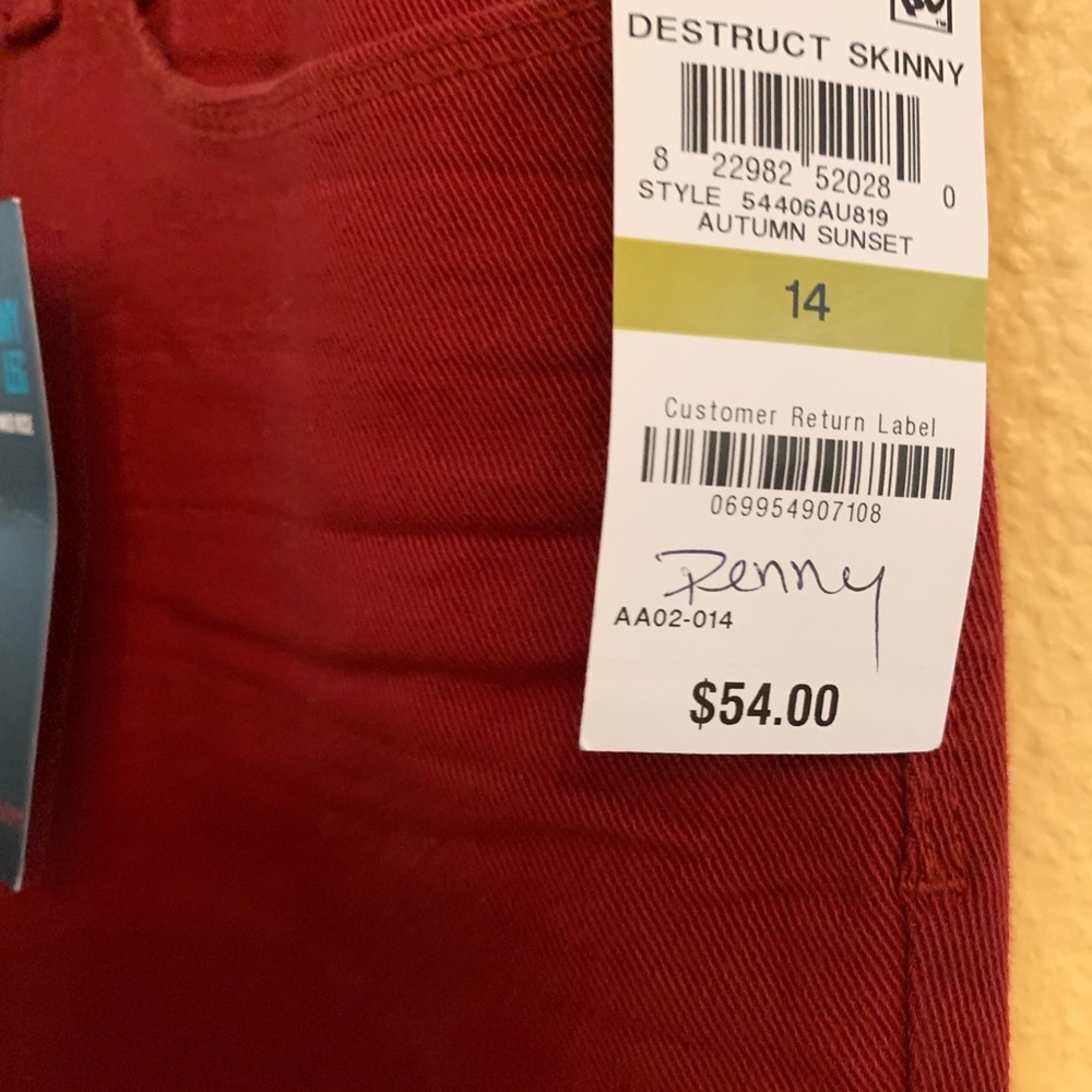 Jeans - Picture 2 of 4